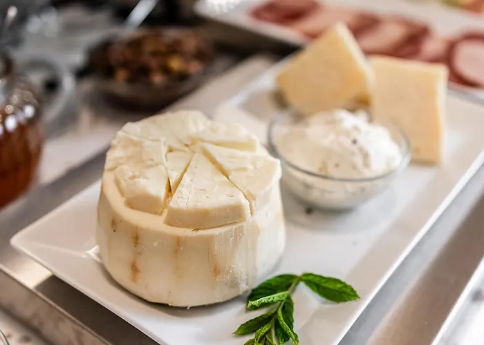 Majo アパートホテル 4*