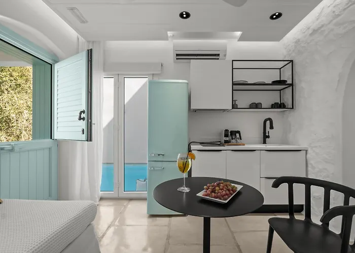 Majo Айя-Анна